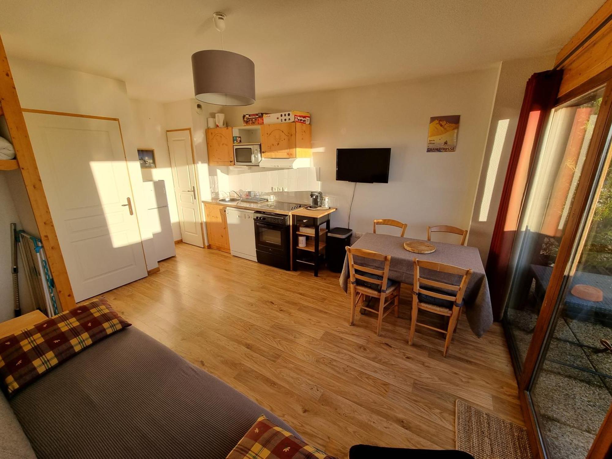 Appartement 4 Personnes 32M2 Au Pied Des Pistes- Wifi- Balcon Sud- Chamrousse 1650 Экстерьер фото